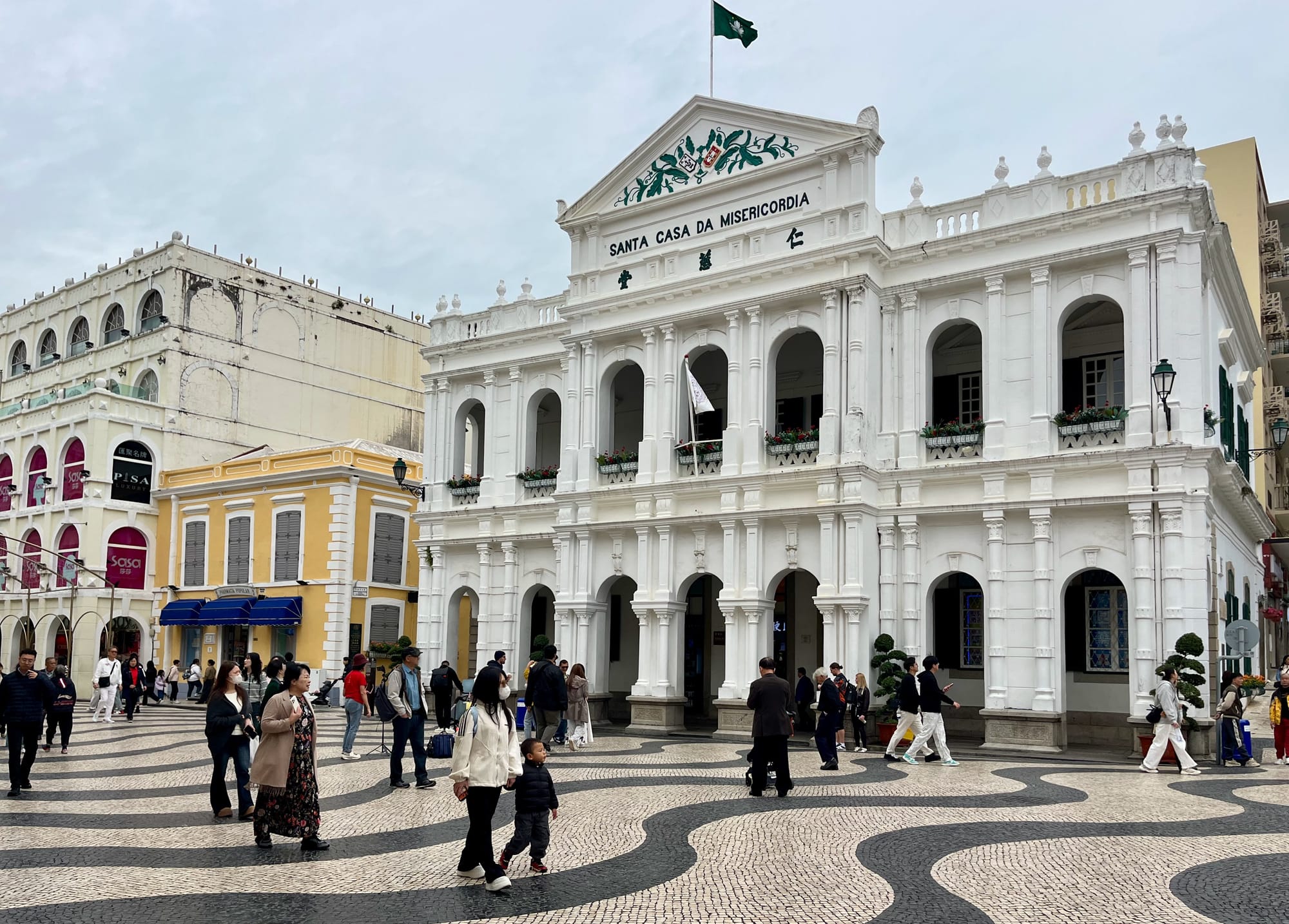 195 - Macau this week