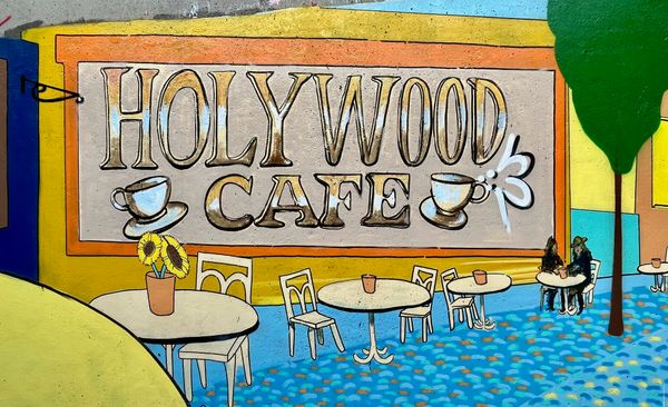 76 - Holywood Cafe